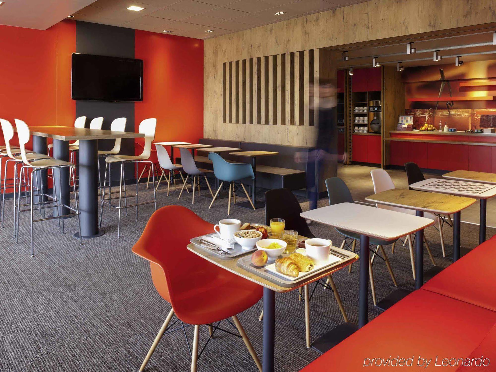 Ibis Pau Lescar Hotel Bagian luar foto