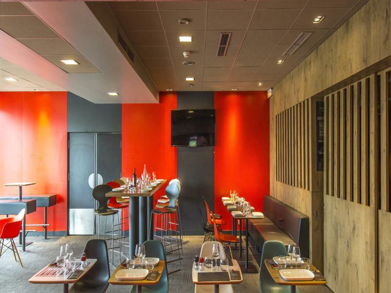 Ibis Pau Lescar Hotel Bagian luar foto